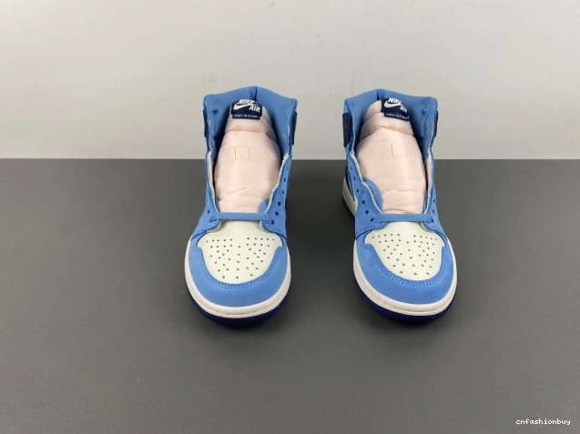 OG High Jordan 1 FD2596-400 in First Flight WMNS Air 0723